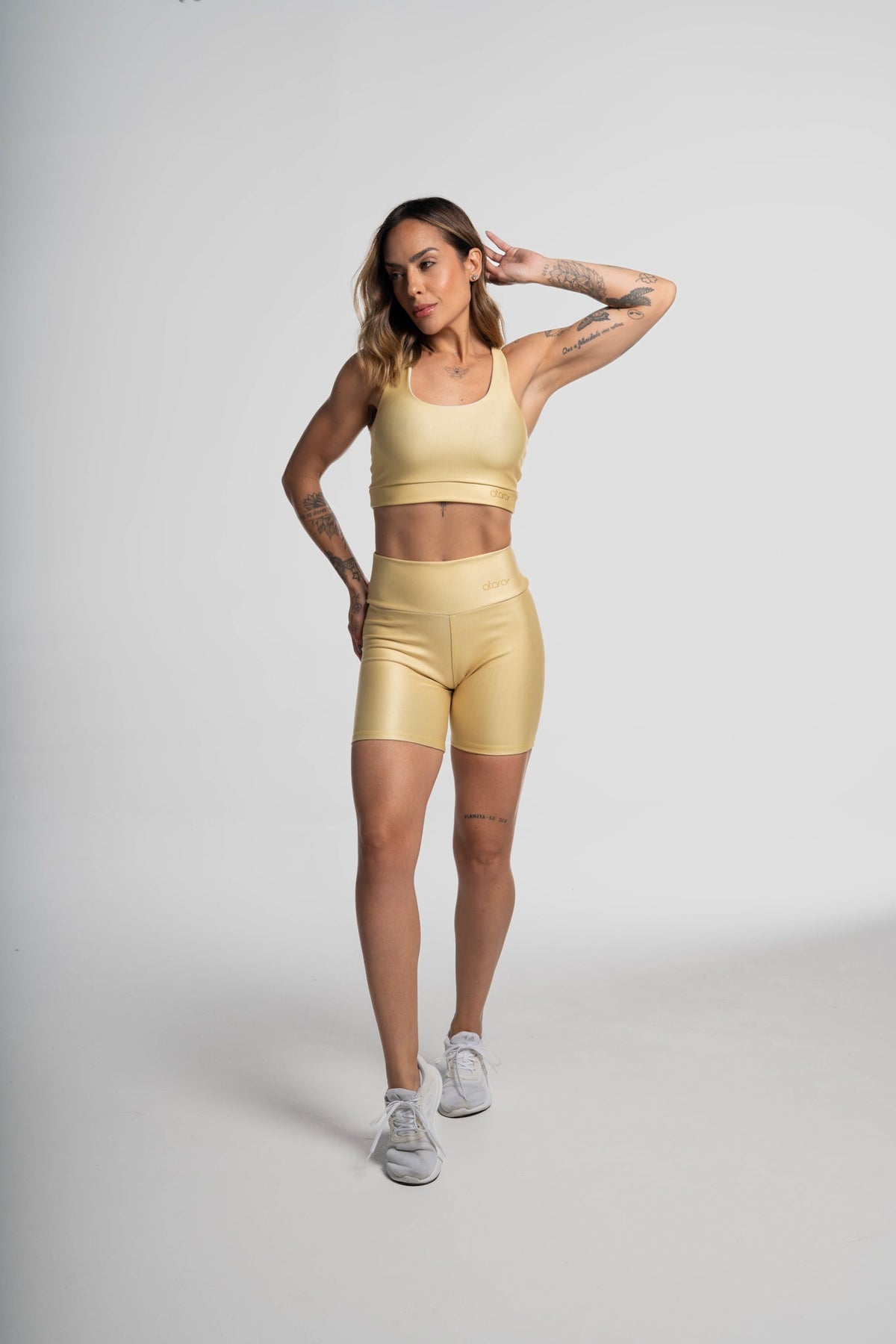 Bermuda Estampa Lisa Amarelo