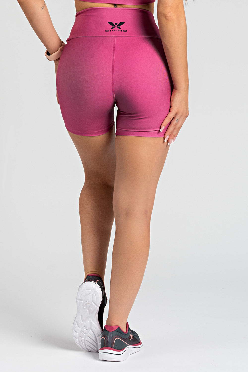 Bermuda Estampa Lisa Marsala