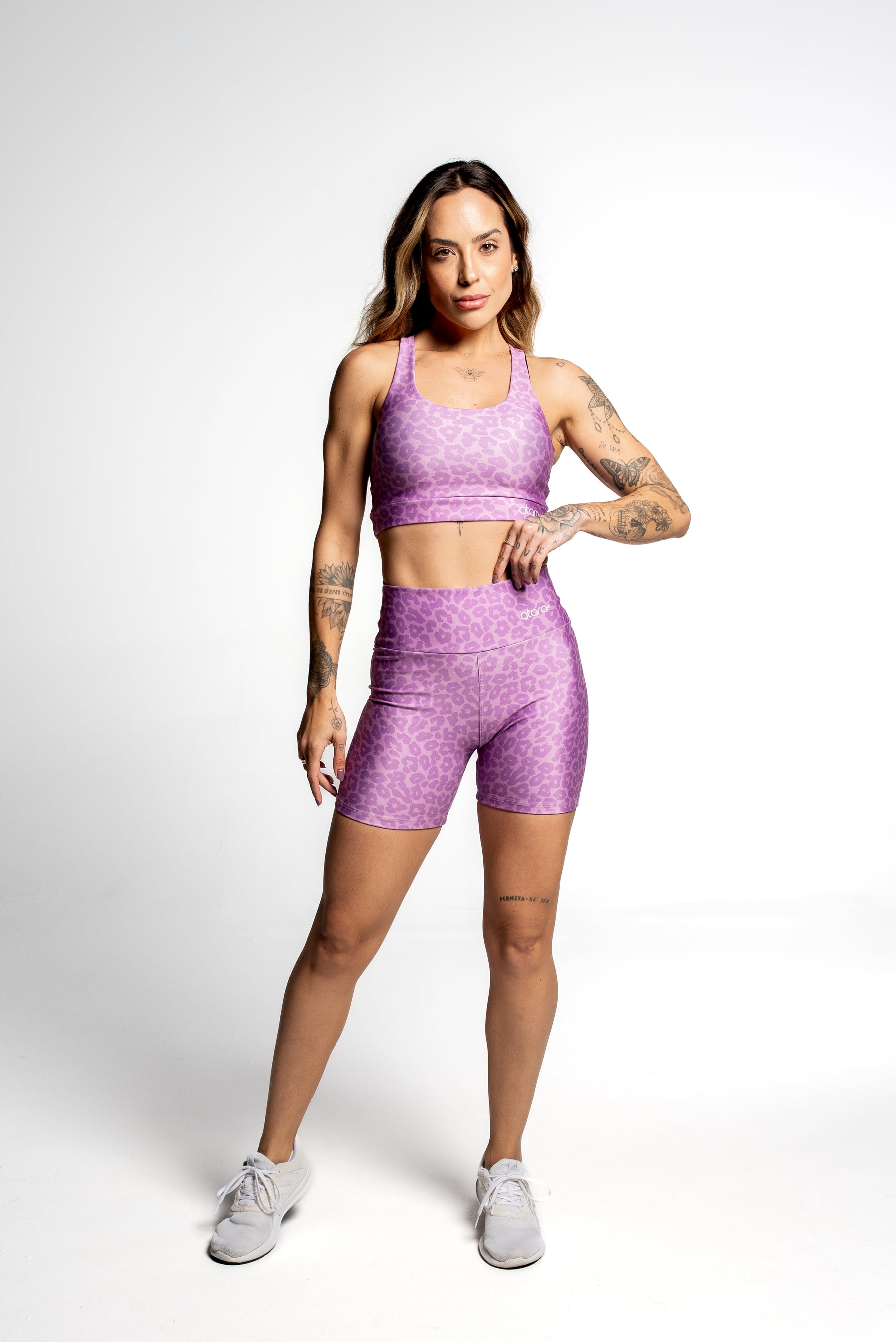 Bermuda Estampa Onça Roxa