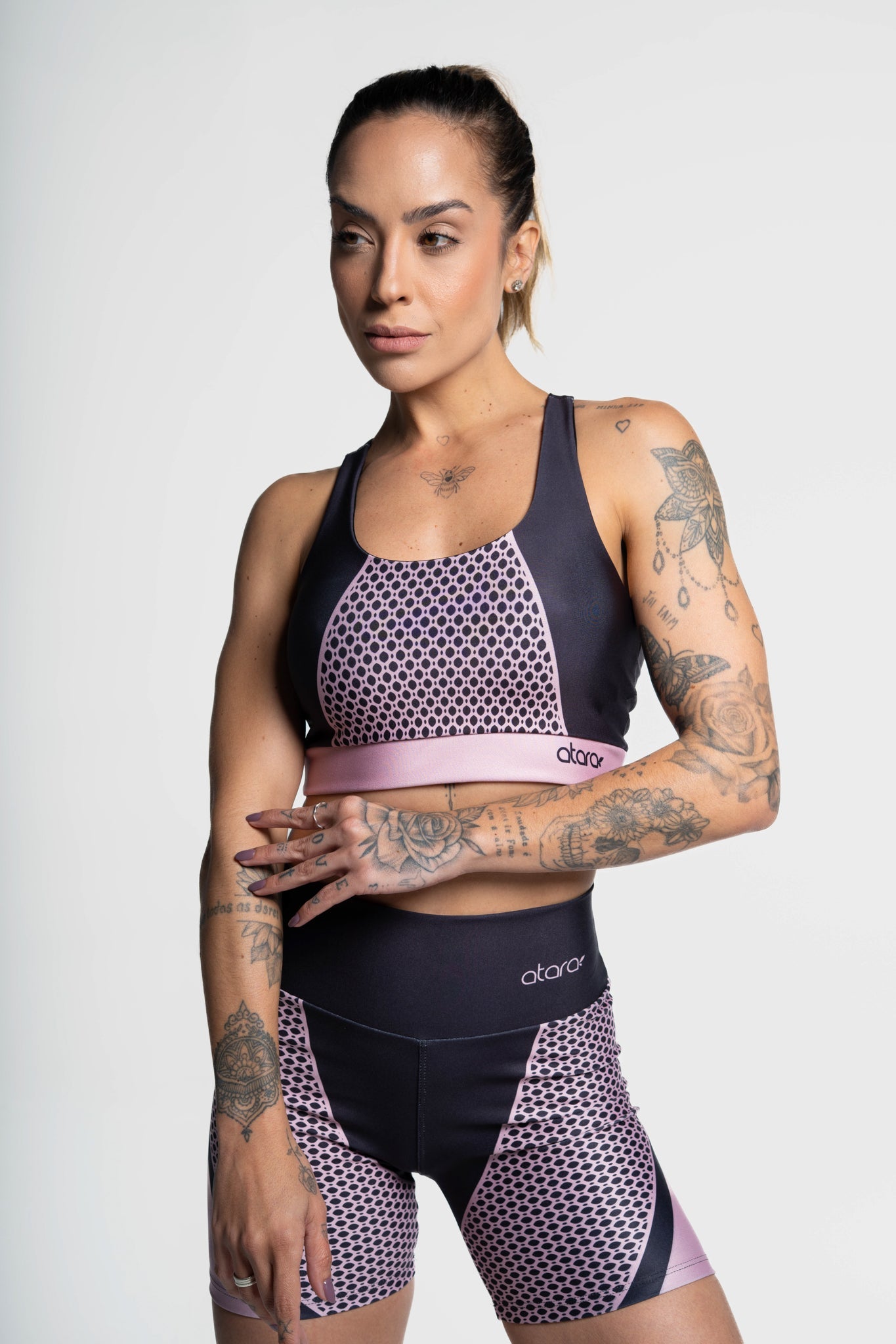 Bermuda Estampa Renda Rosa