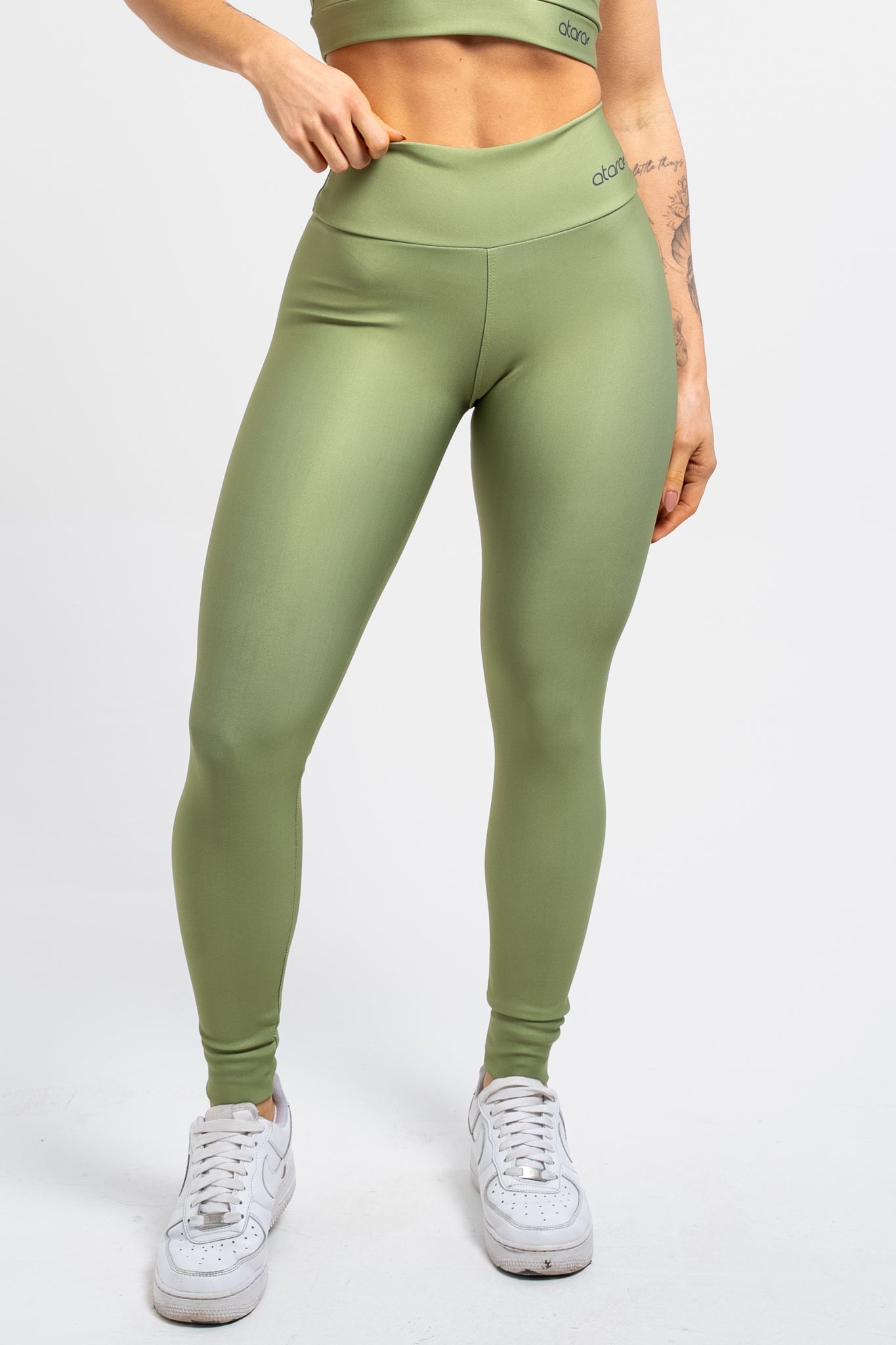 Legging Estampa Lisa Verde Musgo