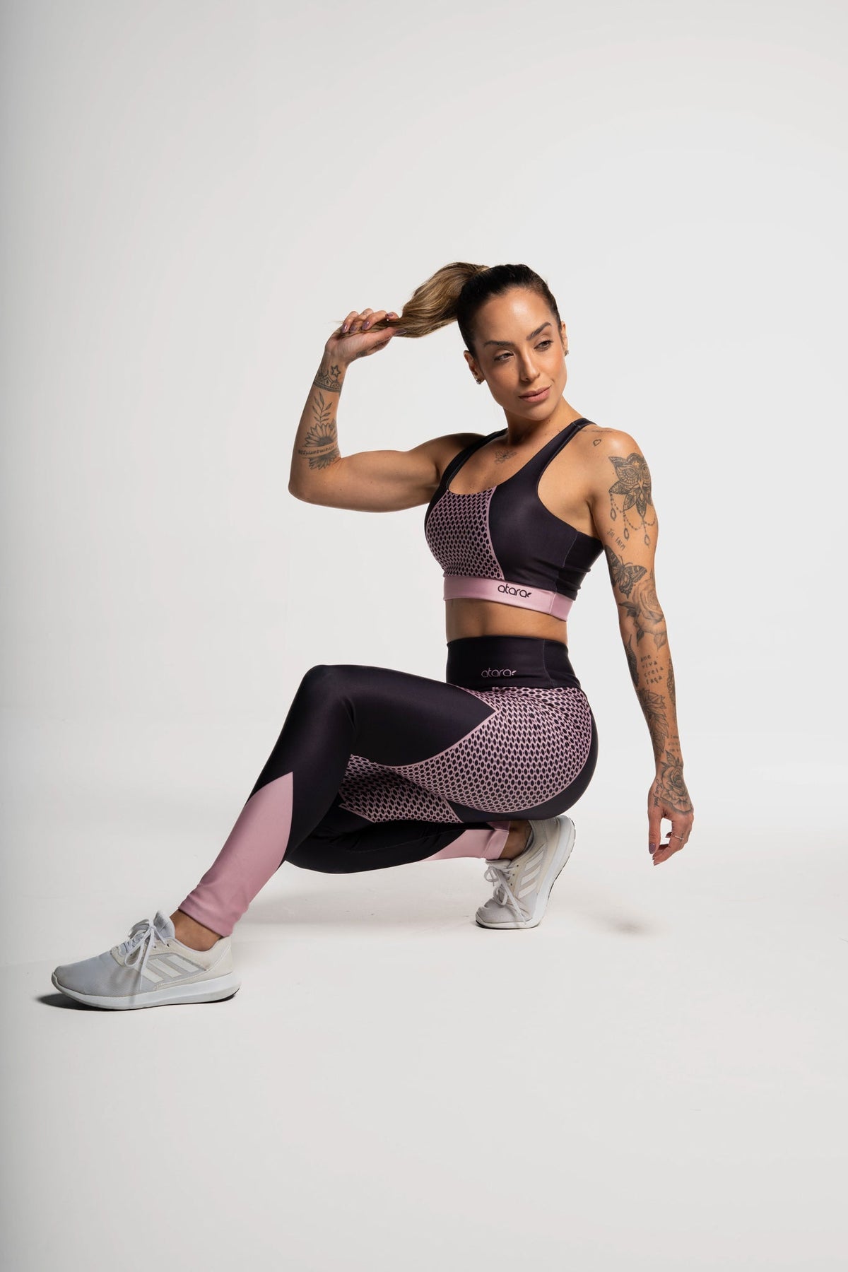 Legging Estampa Localizada Renda Rosa