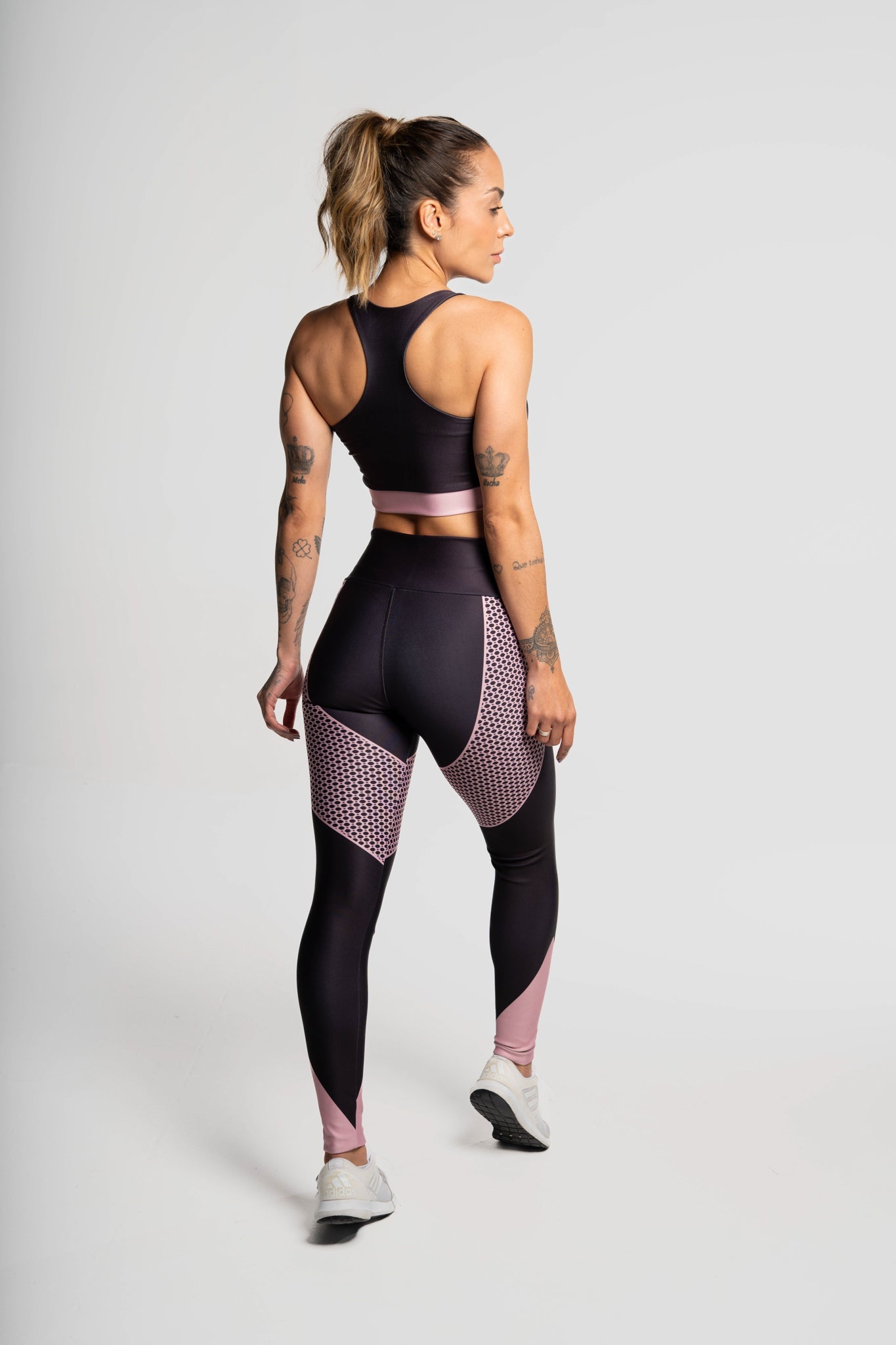 Legging Estampa Localizada Renda Rosa