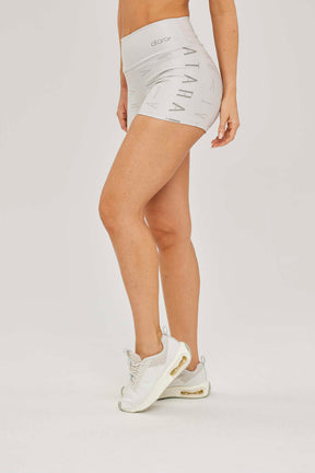 Shorts Atara Dourada