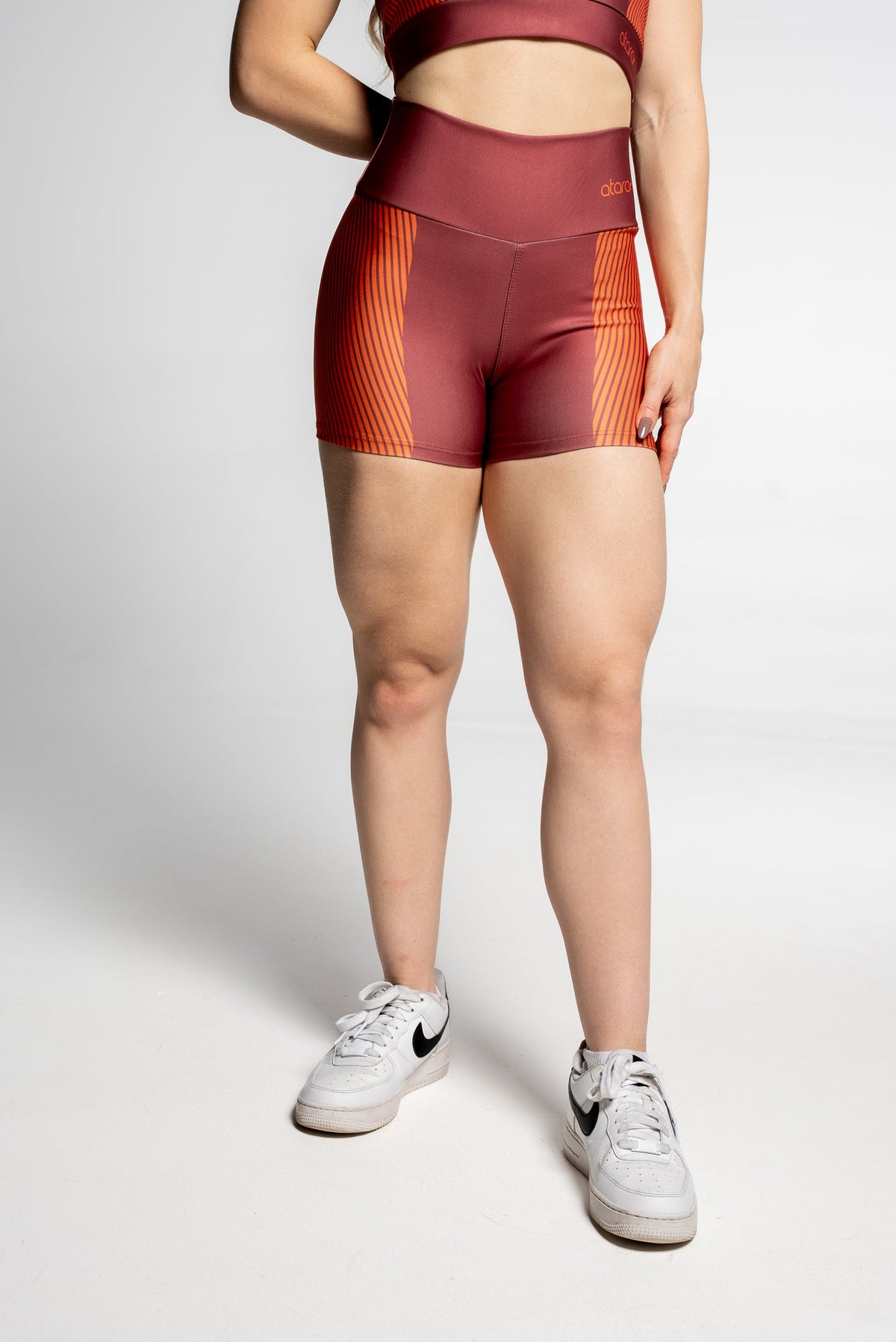 Shorts Listra Laranja