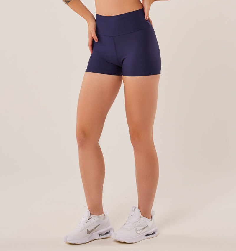 Shorts Marinho Liso Básico