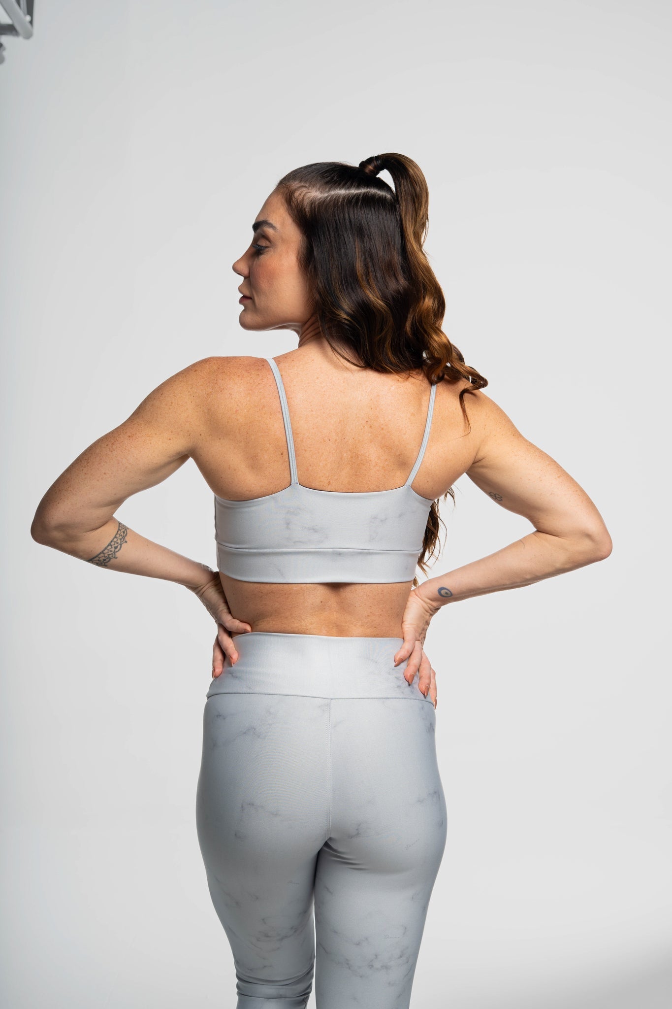 Top Alcinha Mármore Cinza