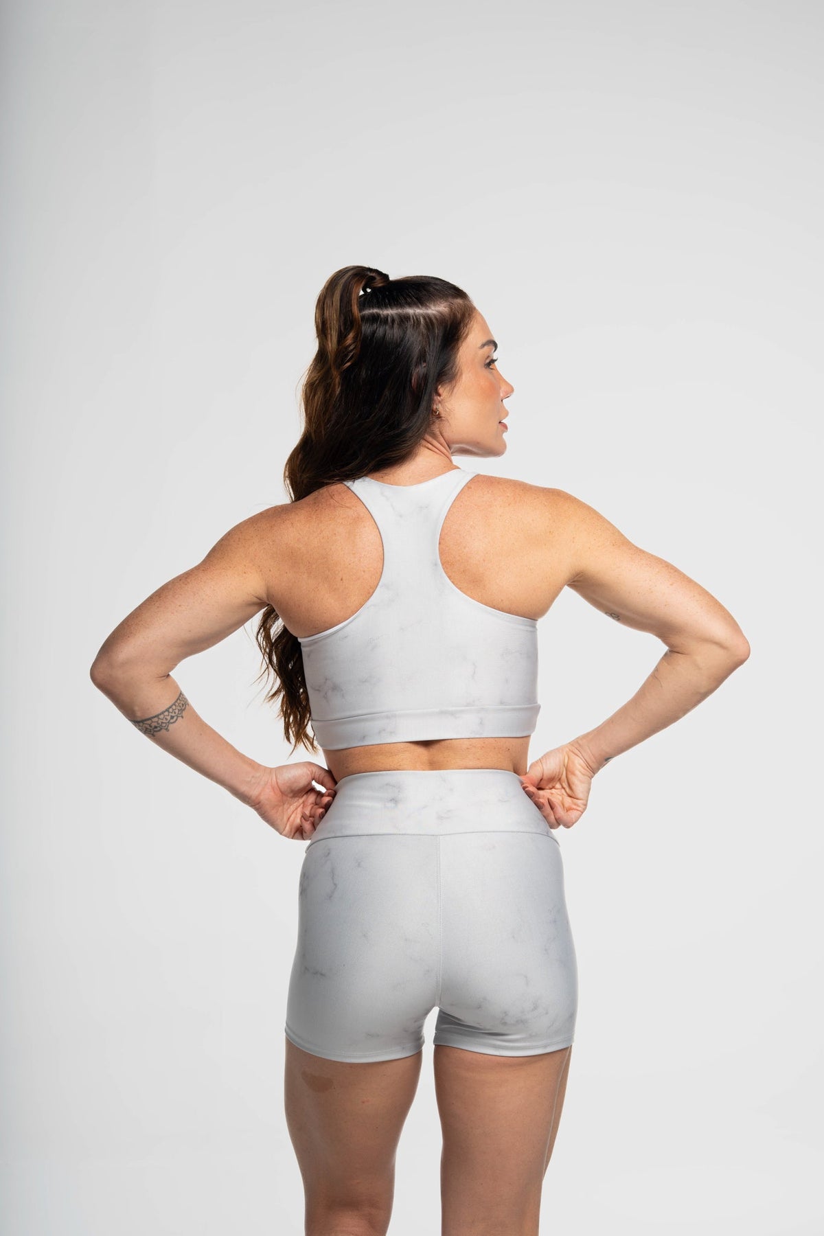 Top Nadador Mármore Cinza