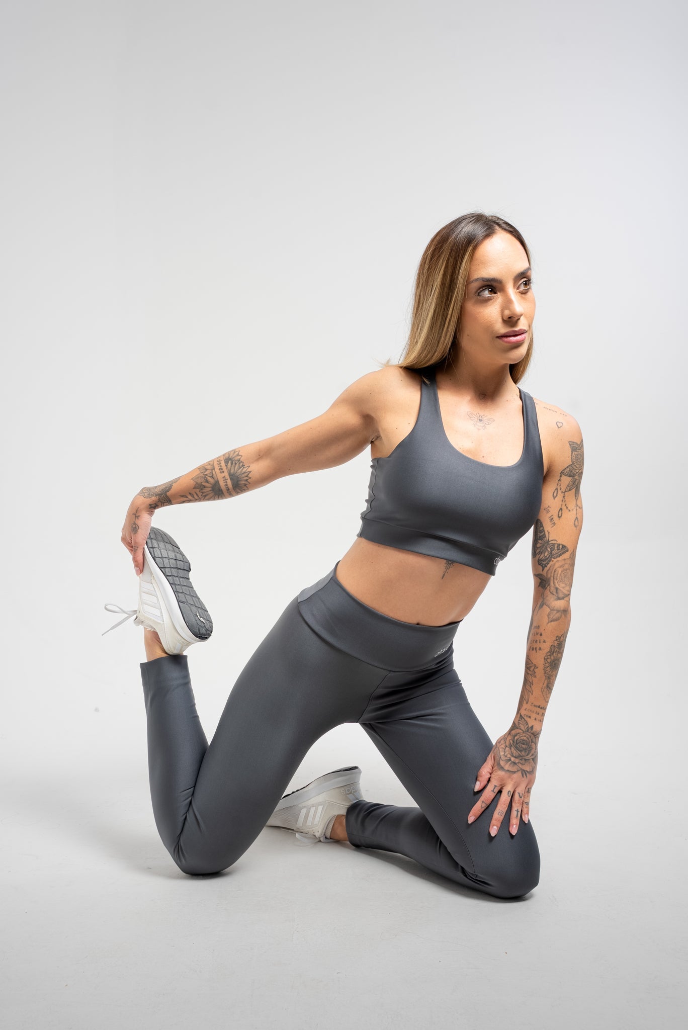 Top Nadador Básico Liso Chumbo