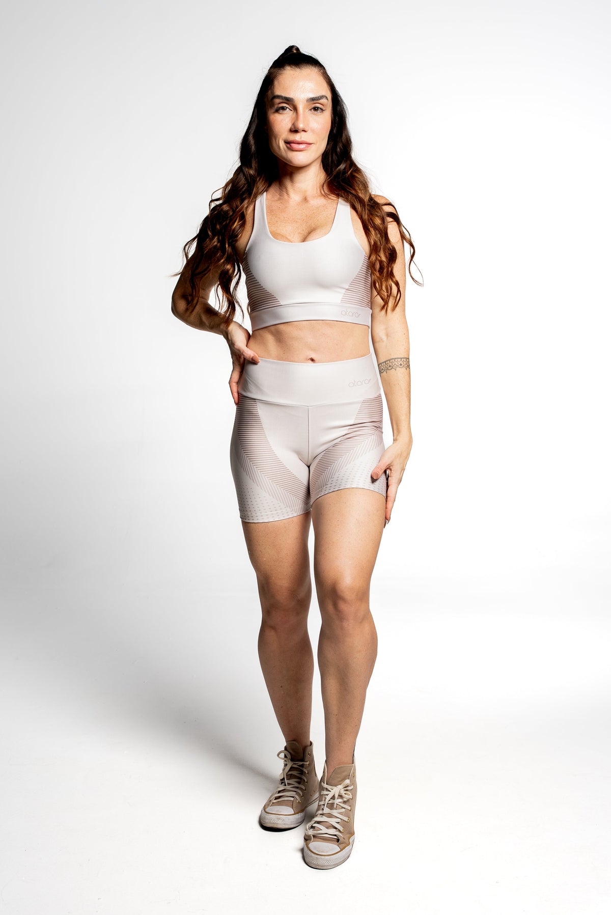 Top Nadador Tower Dourada