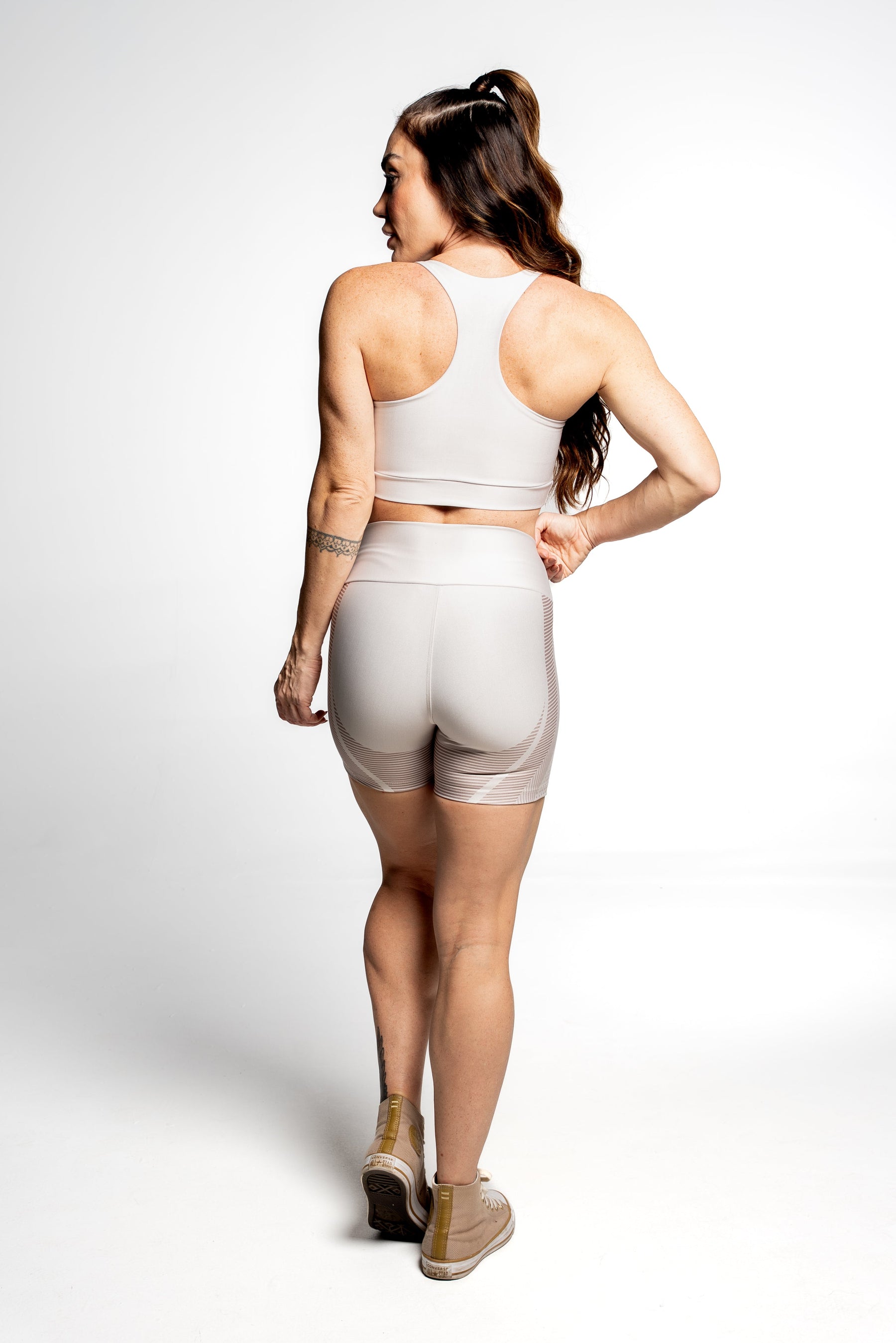 Top Nadador Tower Dourada